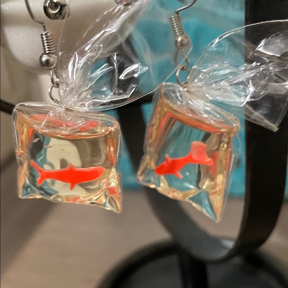 Hand Crafted Gold Fish Earrings - Picture 6 of 8